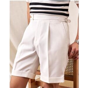 Men's White Pleated Shorts